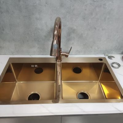 کیفیت  Handmade Stainless Steel Kitchen Sink with Food Grade 304/316 Stainless Steel 250-300mm Bowl Depth and 1.2-2.0mm Panel Thickness کارخانه