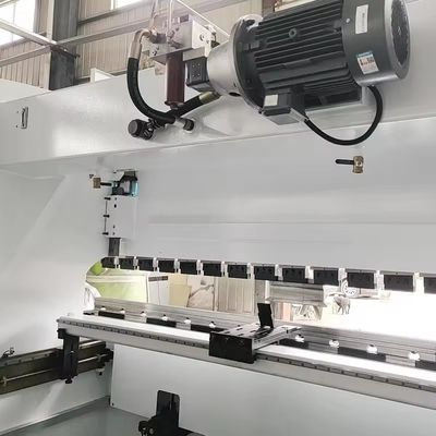 دستگاه خم کردن خط آب 30T / 60T هوشمند چند منظوره برای ورق فلزی