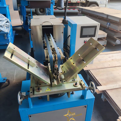 ماشین تراش افقی اتوماتیک CNC برای بخیه های عمودی داخلی و تراشیدن گوشه های گرد و باریک و صاف طراحی شده است