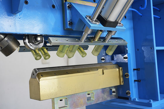 دستگاه سینک آشپزخانه با کنترل PLC، 2.3 کیلووات، 30 مگاپاسکال، 0.5-1.0 مگاپاسکال، برای پرس دقیق اتصالات و زوایا