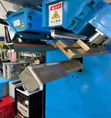 دستگاه جوش CNC برای درزهای عمودی و گوشه های پایین - دستگاه جوش مخصوص