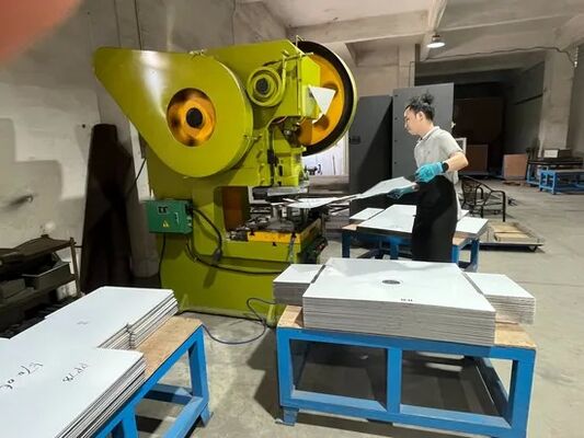 دستگاه پرس گلو عمیق برای پیش خم کردن سینک آشپزخانه